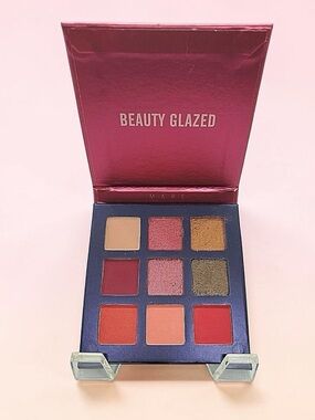 ⭐️ Mars Beauty Glazed Palette